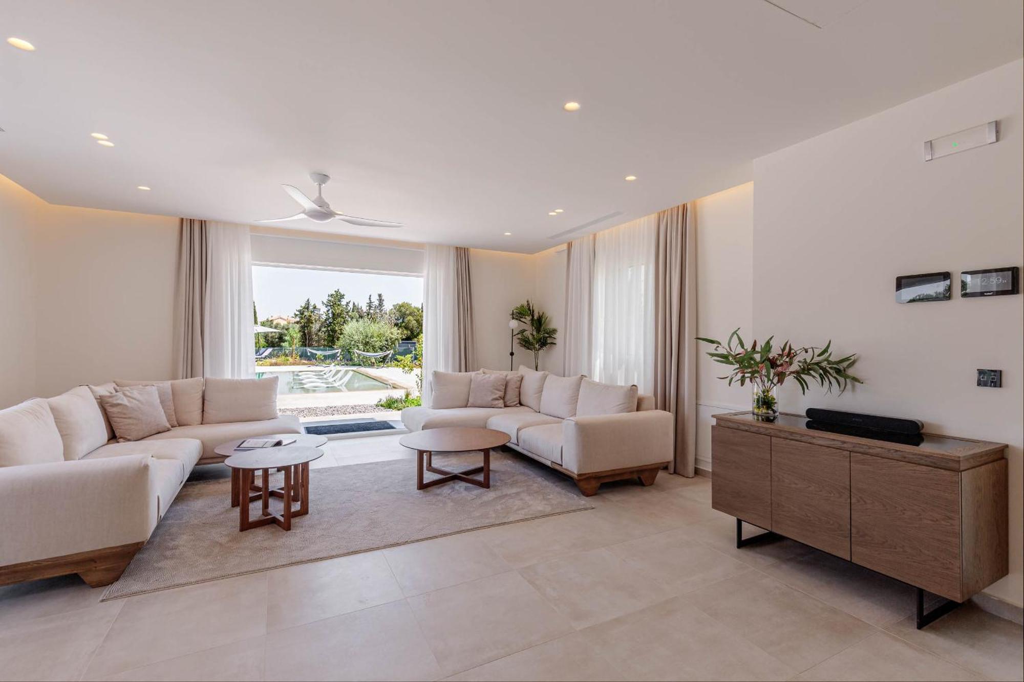 Luxury Rika Corfu- 5 Bedrooms With Pool Villa