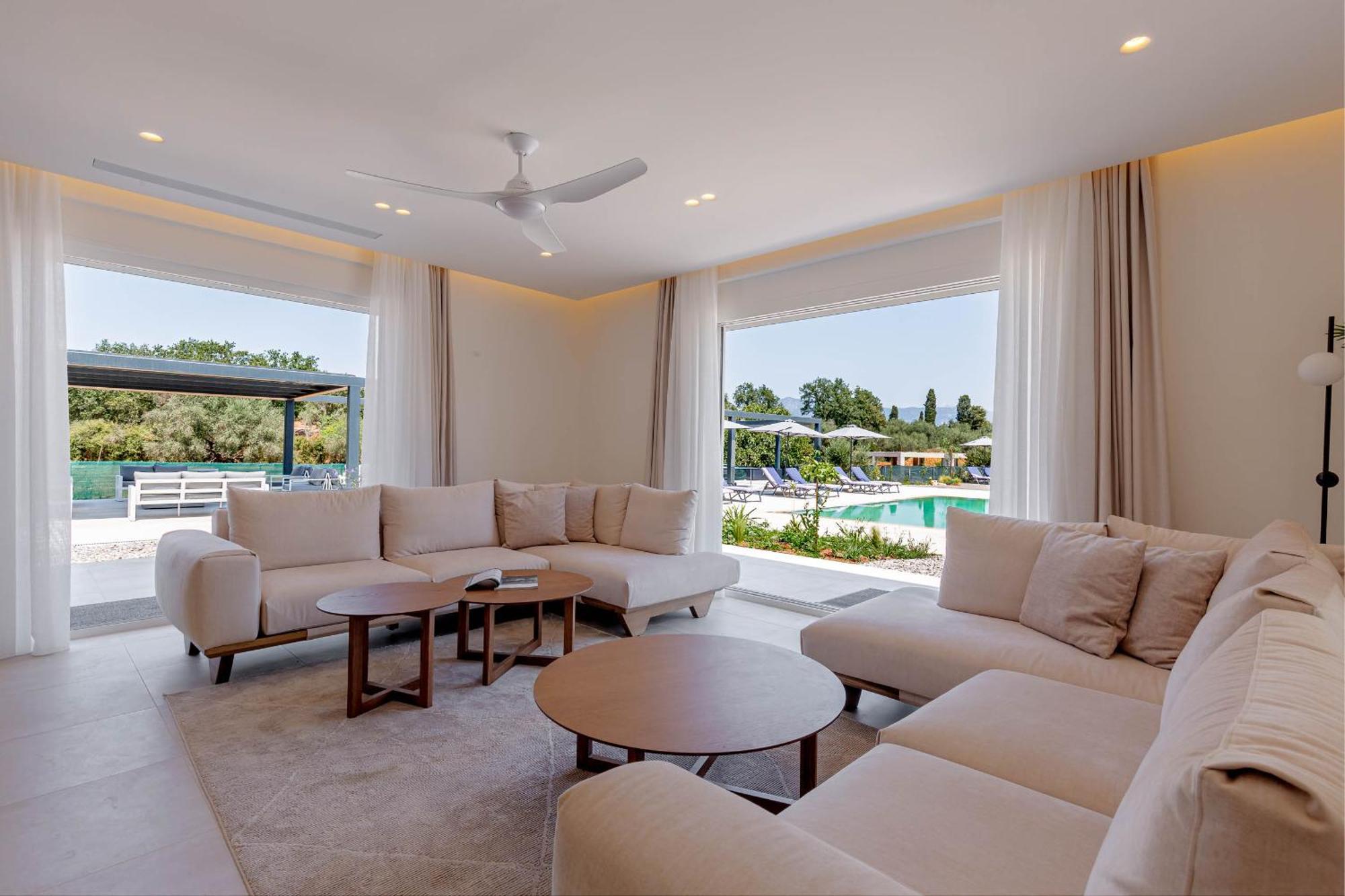 Luxury Rika Corfu- 5 Bedrooms With Pool * Gouvia