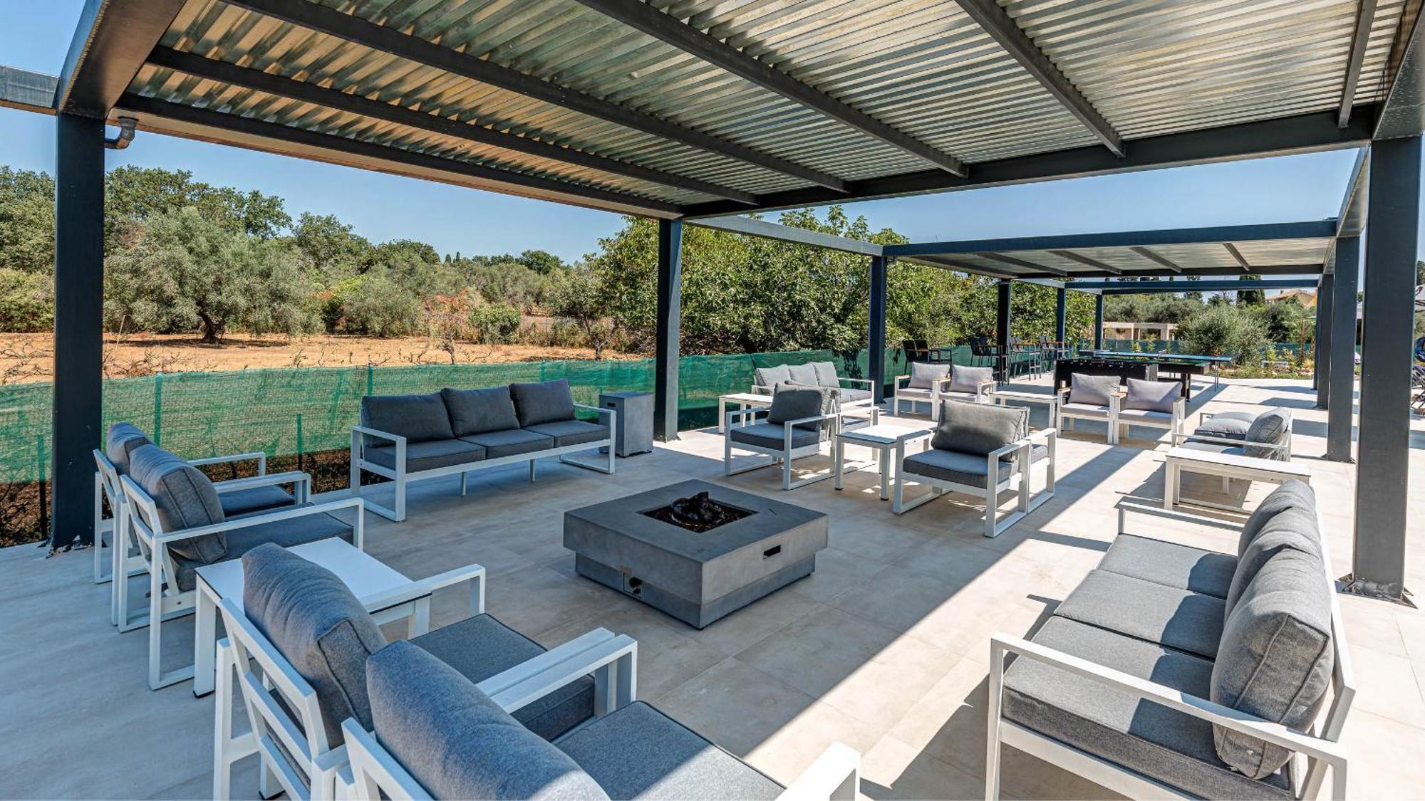 Villa Luxury Rika Corfu- 5 Bedrooms With Pool *