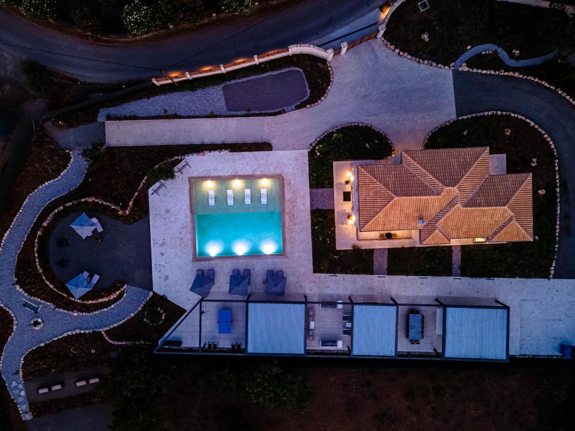 Villa Luxury Rika Corfu- 5 Bedrooms With Pool Gouvia