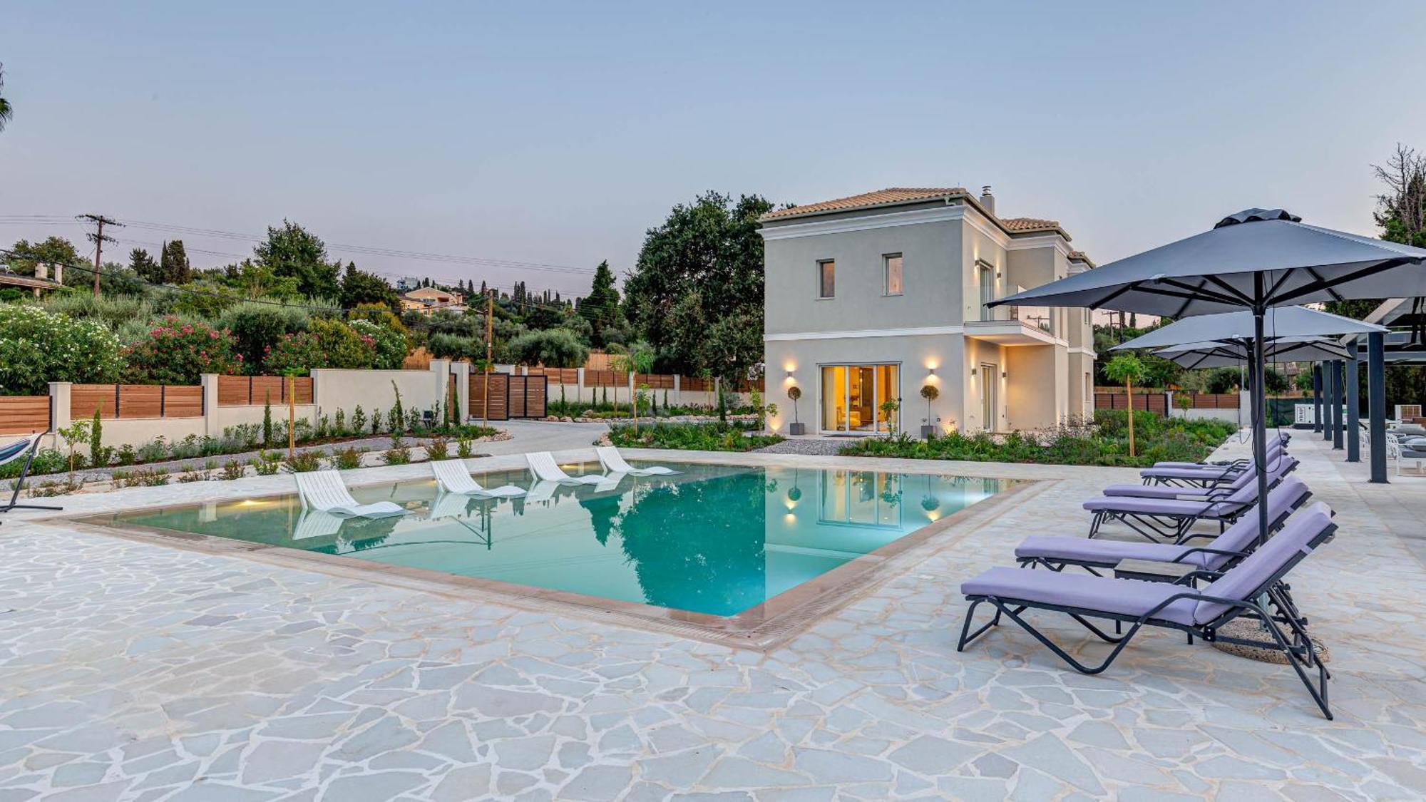 Luxury Rika Corfu- 5 Bedrooms With Pool Villa *