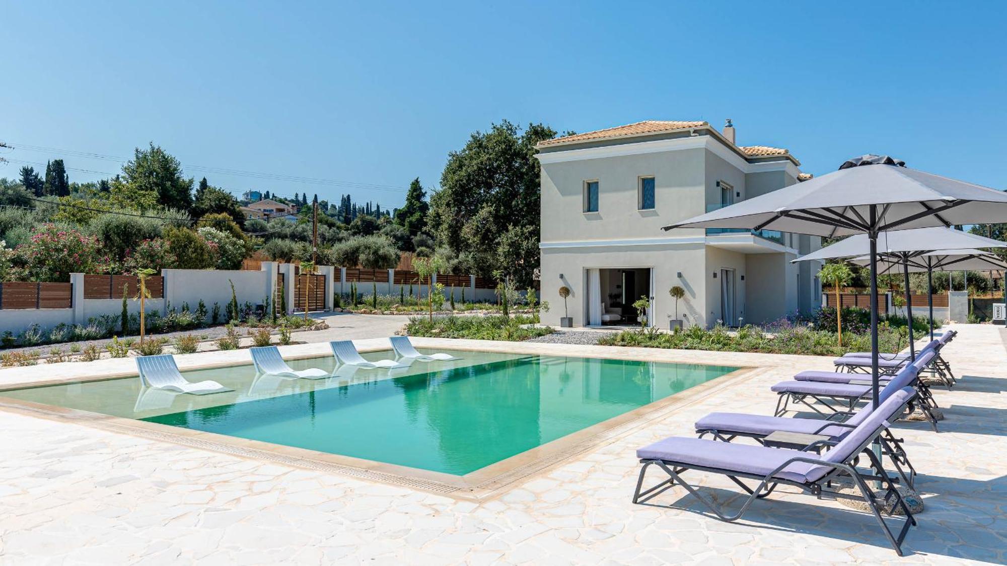 Villa Luxury Rika Corfu- 5 Bedrooms With Pool Gouvia
