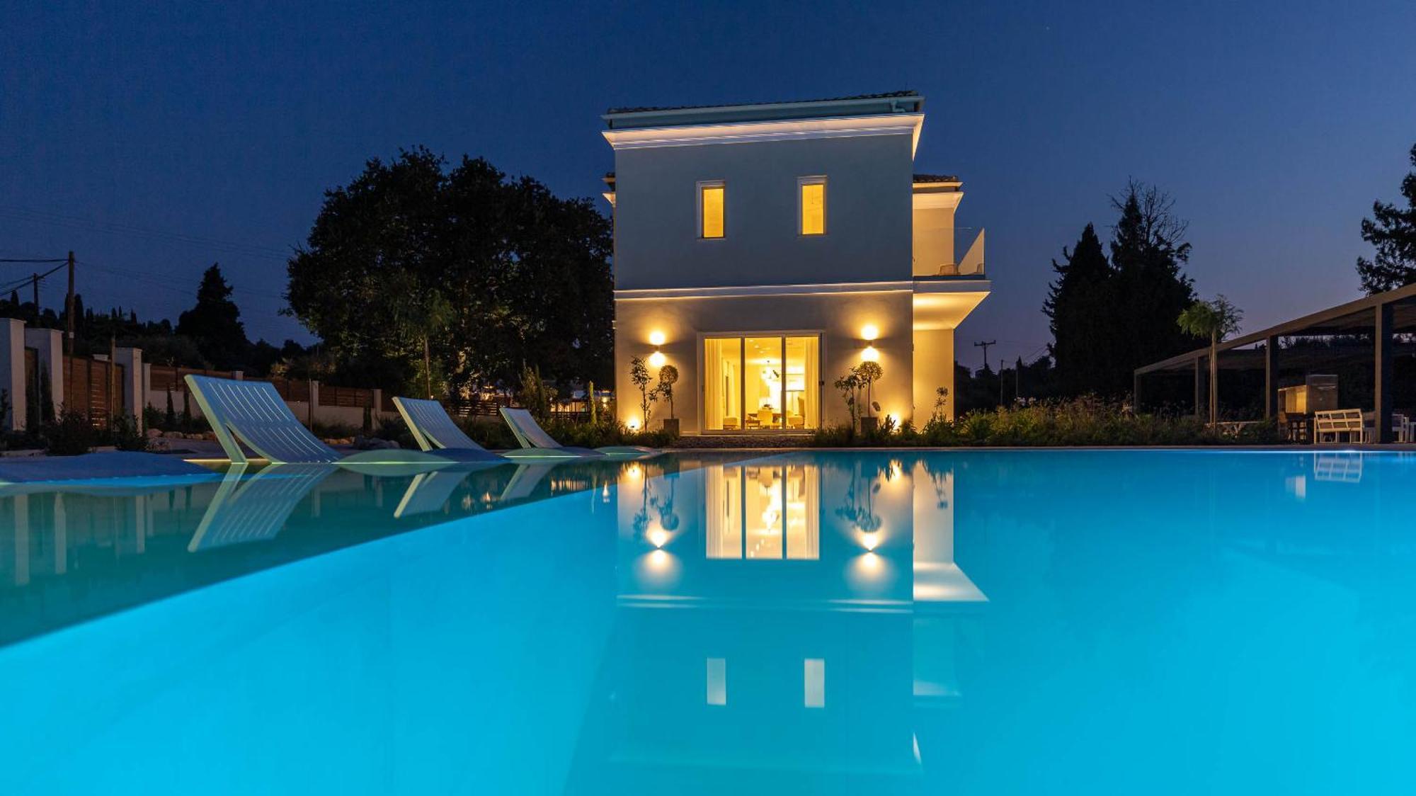Luxury Rika Corfu- 5 Bedrooms With Pool Gouvia