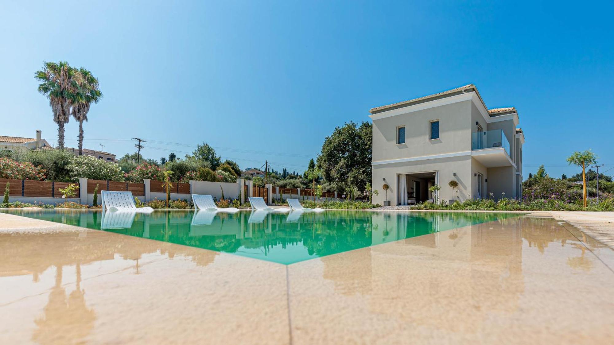 Luxury Rika Corfu- 5 Bedrooms With Pool Villa